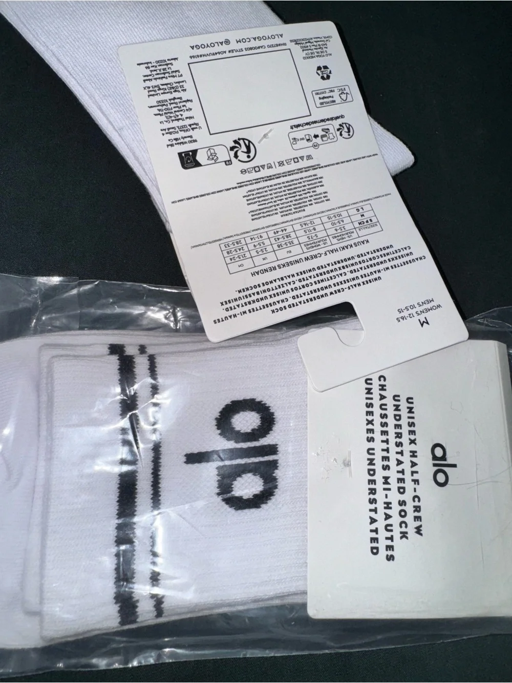 Alo Yoga Unisex Half Crew Socks White Black Logo Size M 1 Pair